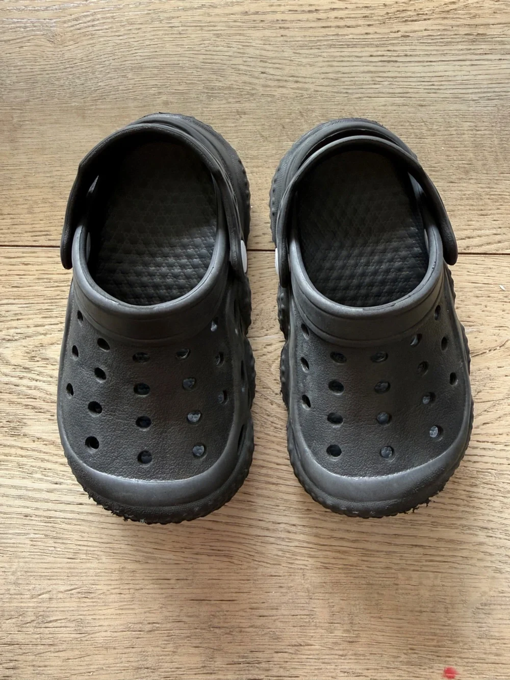 Toddler Black Slip-On Clog Sandals | size 9